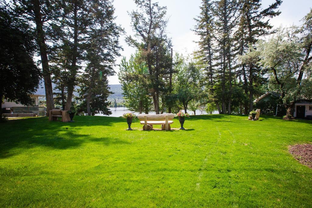 Lakeside Motel Williams Lake Ngoại thất bức ảnh