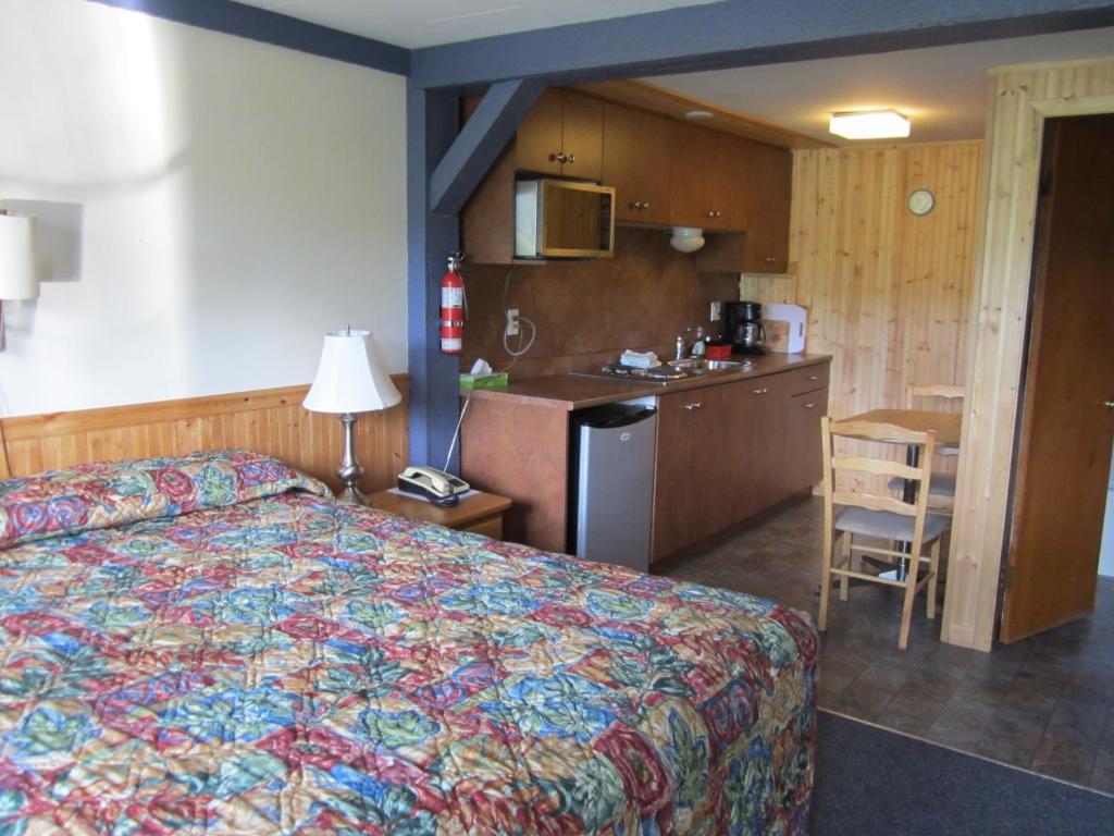 Lakeside Motel Williams Lake Phòng bức ảnh