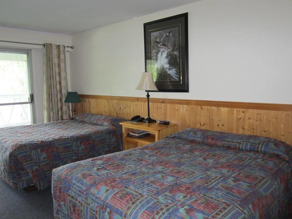 Lakeside Motel Williams Lake Ngoại thất bức ảnh
